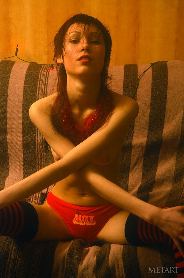 Александра, 21 год, 9 размер груди